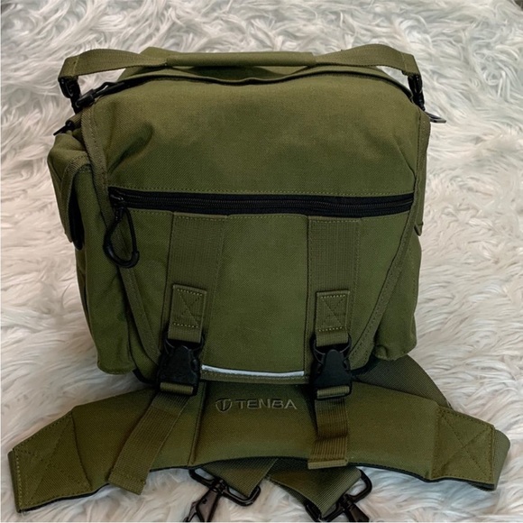 TENBA messenger camera bag small olive green - Picture 14 of 14